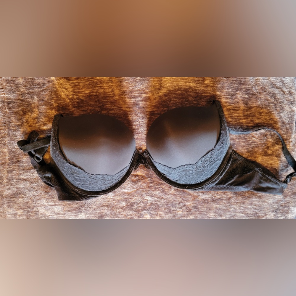 Victoria’s Secret Dream Angels Plunge Bra